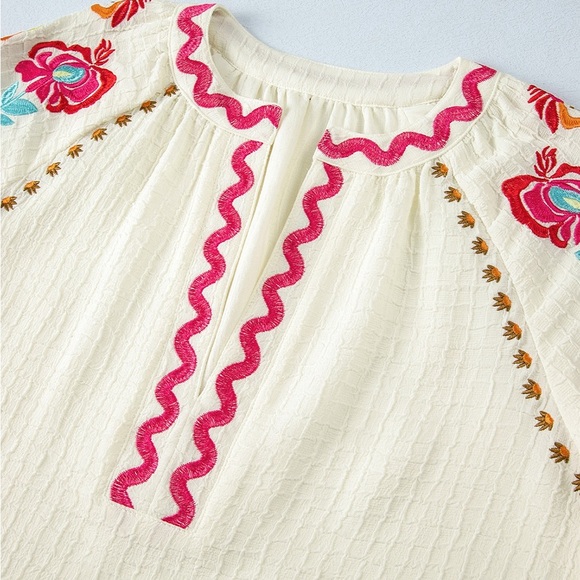 Beige Floral Embroidered Ricrac Puff Sleeve
Textured Blouse Bohemian Top - Picture 15 of 15